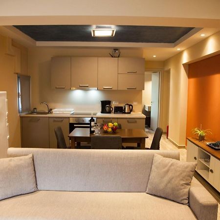 Paporas Apartments Свороната Екстериор снимка