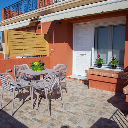 Paporas Apartments Свороната Екстериор снимка